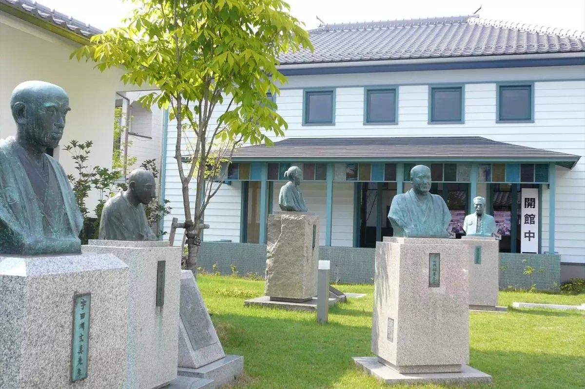 🏛️ 쓰야마 양학 자료관 (쓰야마 요가쿠 시료칸) 이미지 5